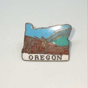 Vintage Oregon State Logging Souvenir Enamel Over Metal Pinback Lapel Hat Pin